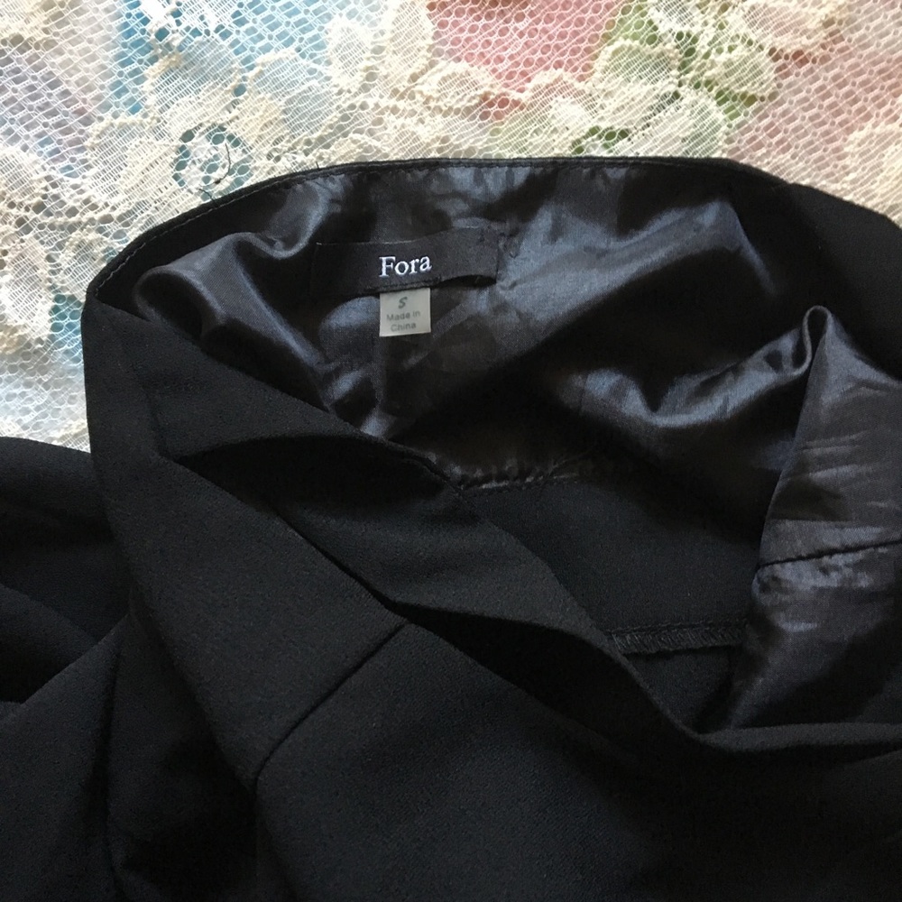 Black romper - Picture 5 of 6